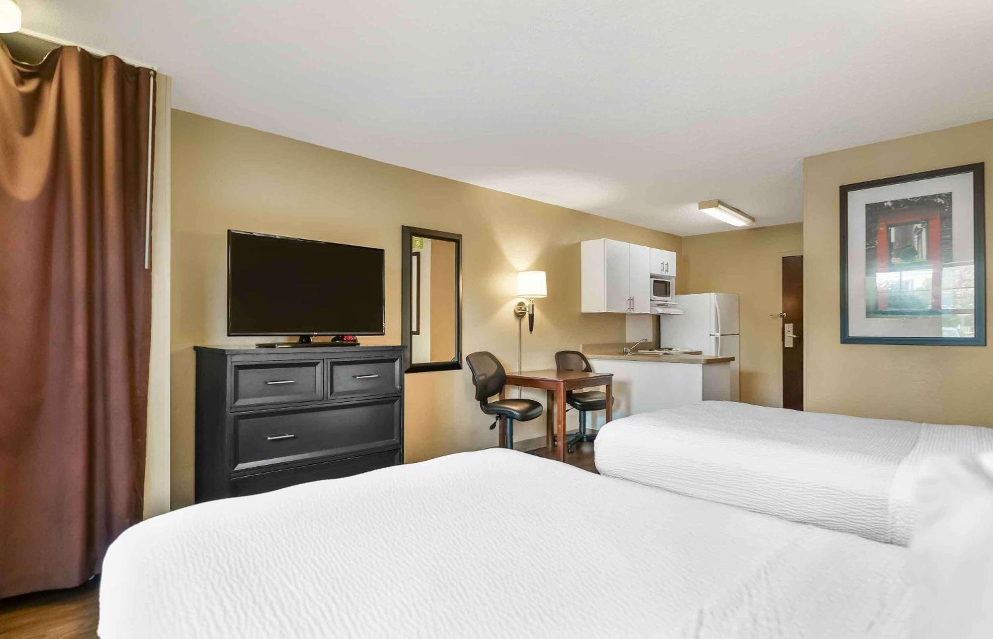Sonesta Simply Suites Lansing Exterior foto