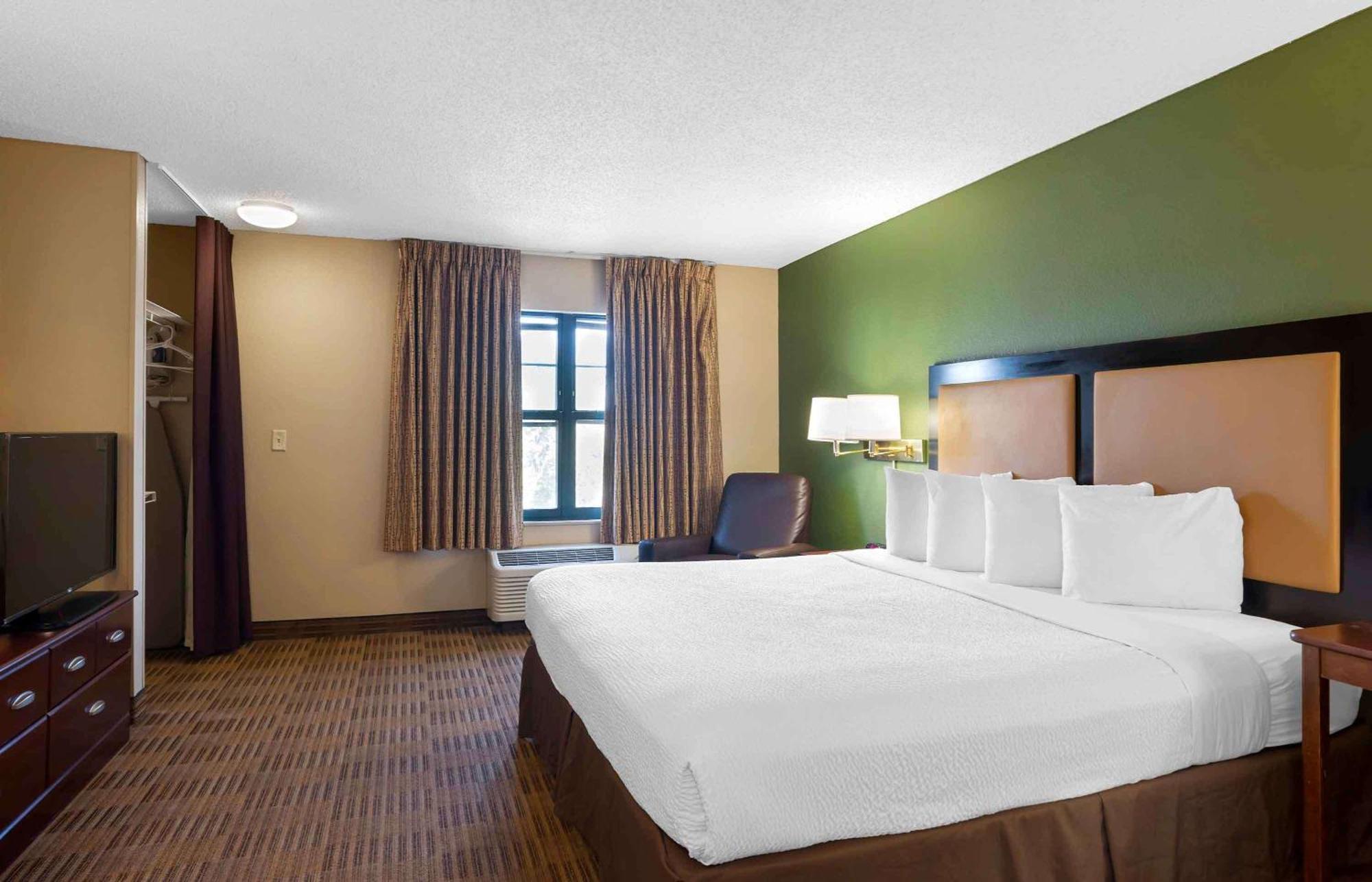 Sonesta Simply Suites Lansing Exterior foto