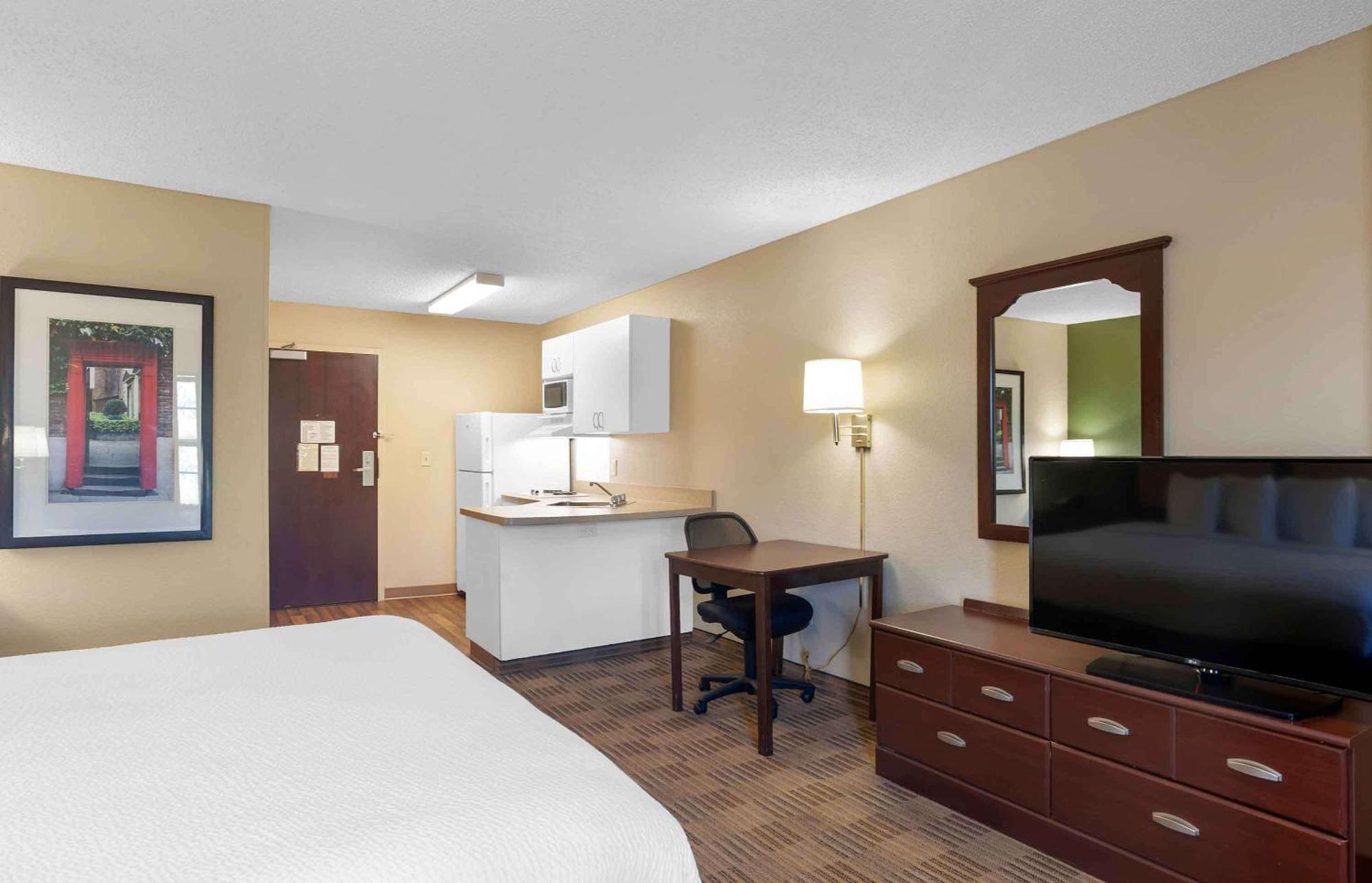 Sonesta Simply Suites Lansing Exterior foto