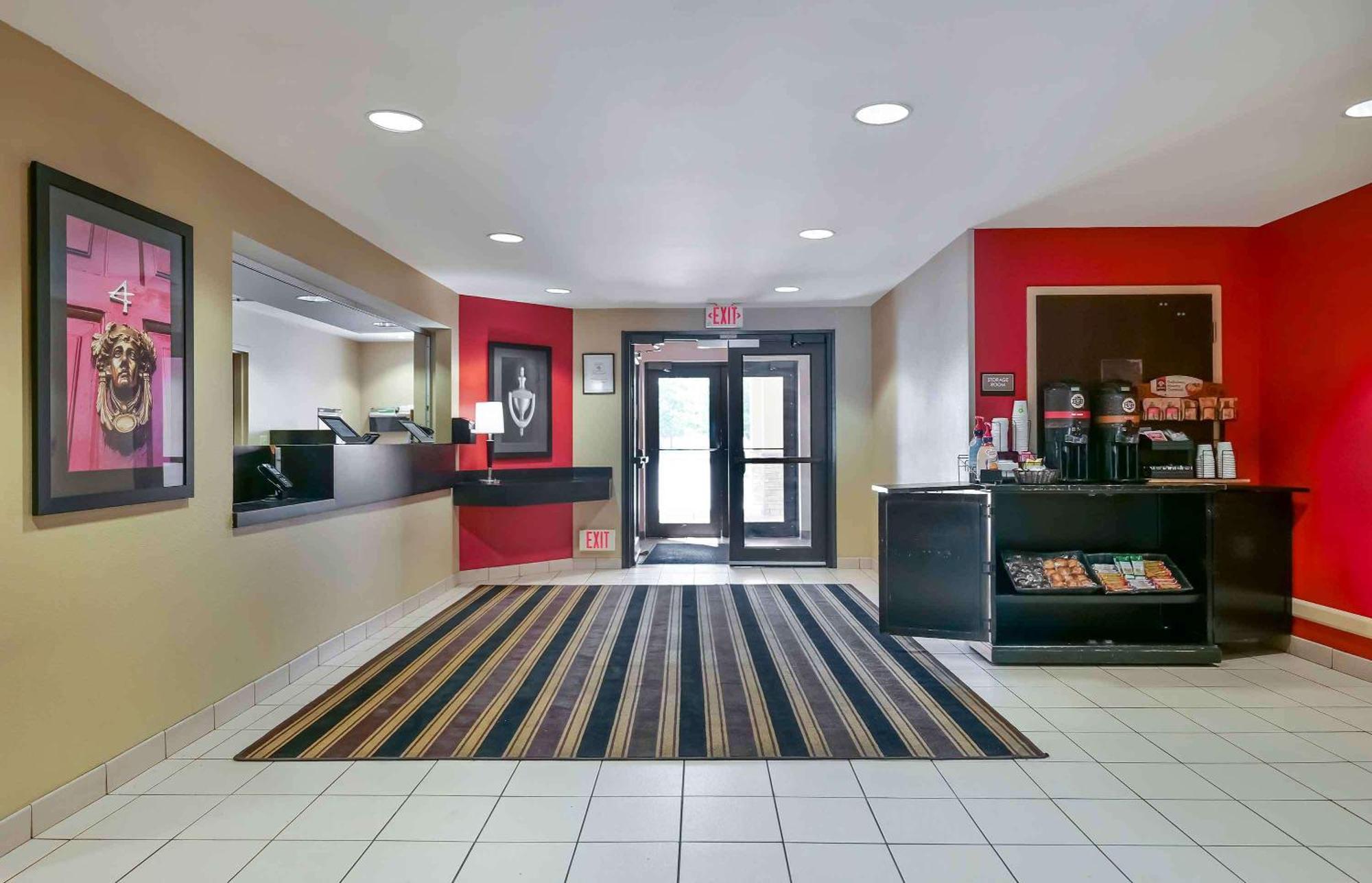 Sonesta Simply Suites Lansing Exterior foto
