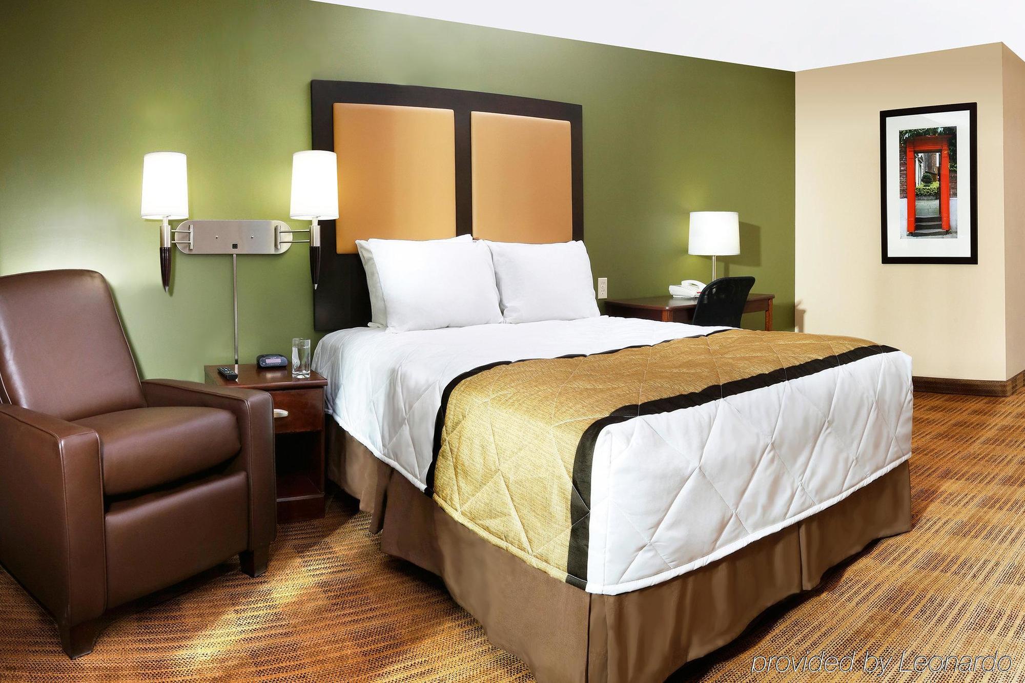 Sonesta Simply Suites Lansing Exterior foto