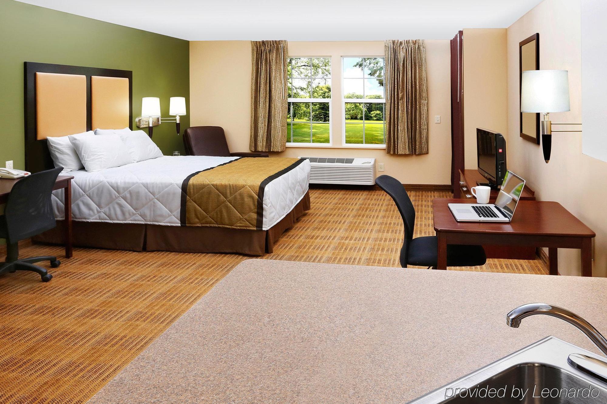 Sonesta Simply Suites Lansing Exterior foto